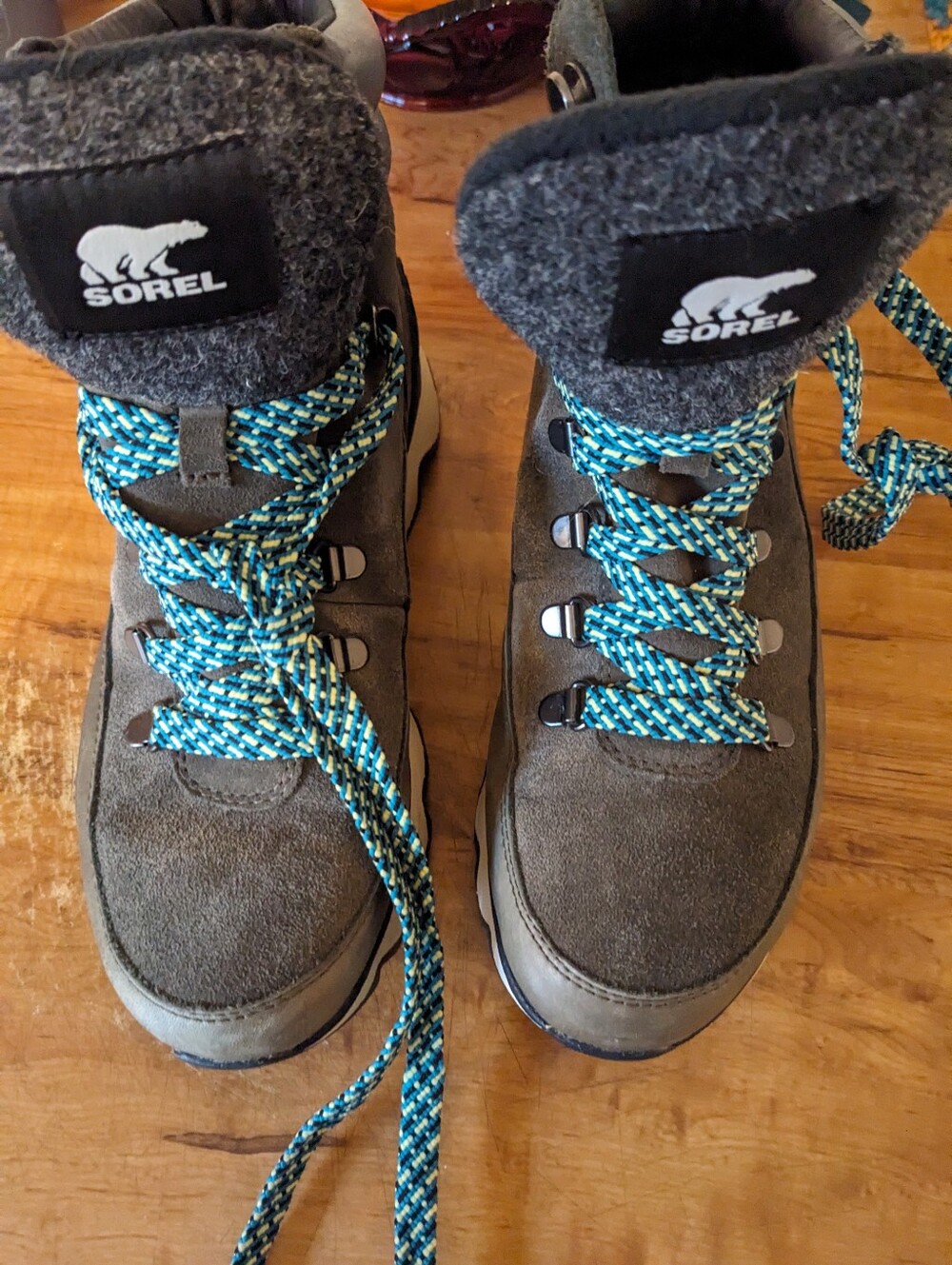 Sorel Women's Kinetic conquest waterproo Winter Hiking Snow Boot Sz 7 NL3768-326